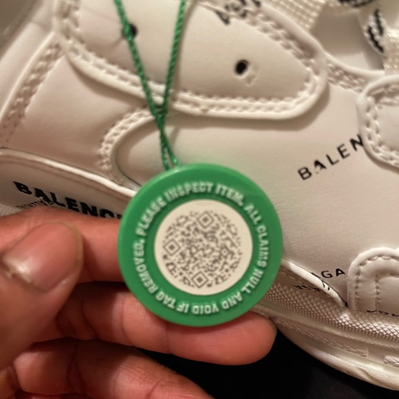 Selling my two pairs of Balenciagas.. if anyone is interested just let me know. - Picture 6 of 14